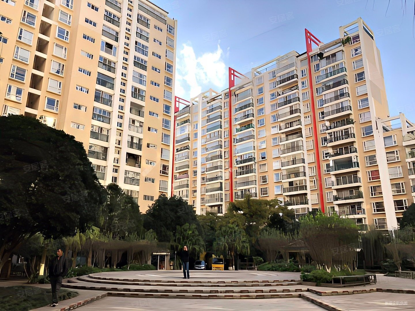 万宏国际穿金路地铁站5号线旁怡康花园精装修电梯房板房南北通透,怡康