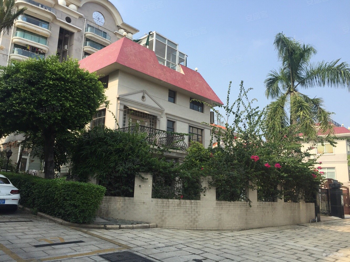 名仕御园6室3厅5卫263㎡南北3200万