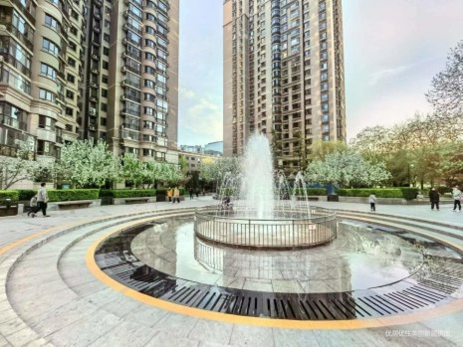 万国城moma1室1厅1卫70㎡东890万