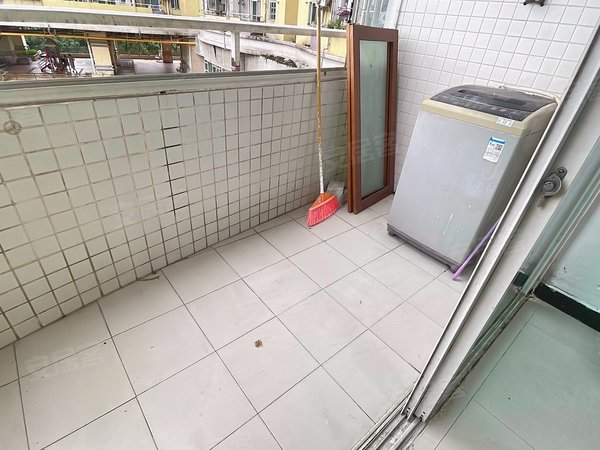 广州海珠广州大道南翠馨华庭翠馨华庭电梯三房,业主诚心急租,随时可