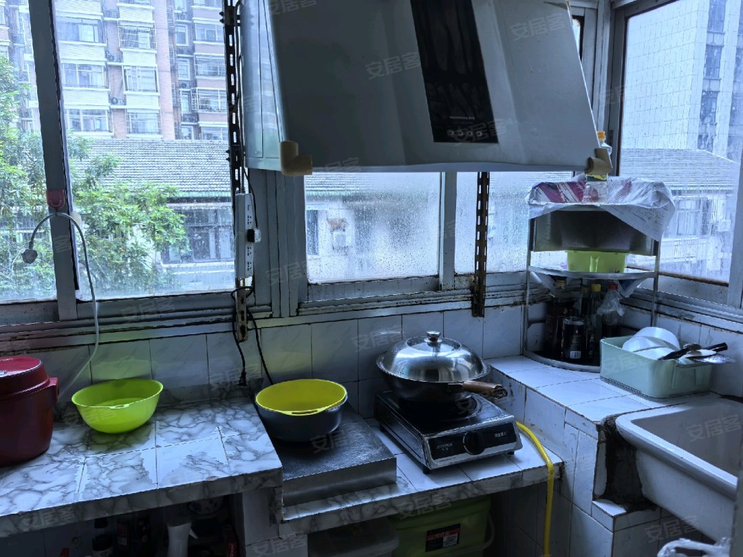 南门小学 2室1厅1卫