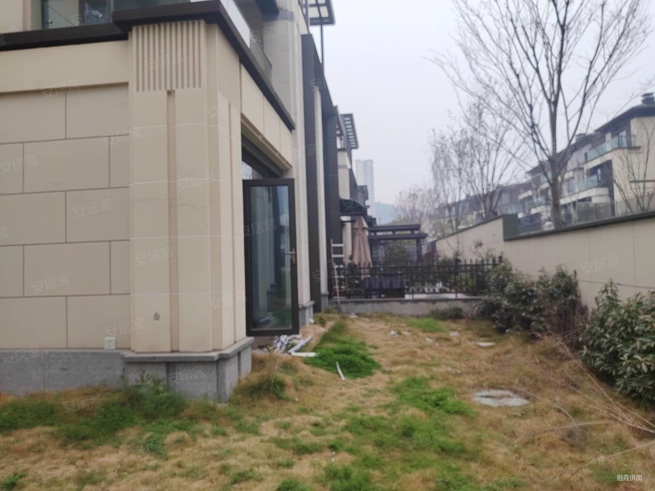 鸿坤花语墅别墅