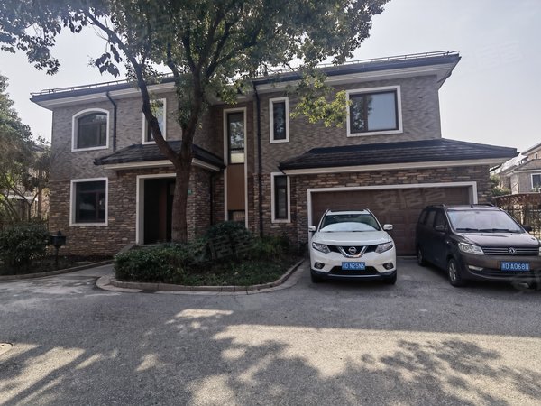 上海闵行颛桥湖山在望花园新!