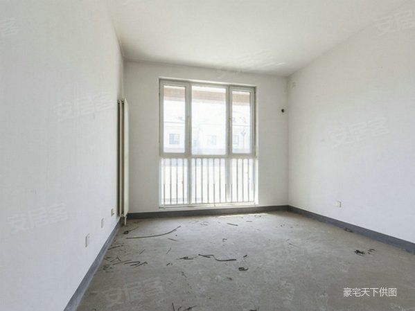 新出房源 一期上叠实用面积280平米 总首付50