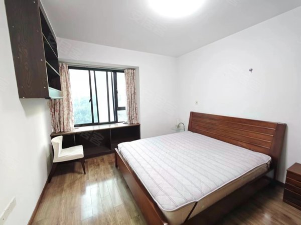 【多图】蓝庭国际(一期),蠡湖租房,新体,蠡溪公园,大润发附近!