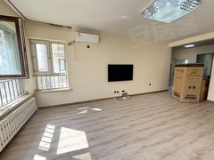 哈尔滨道里群力群力家园 出租 空调 可配齐家具家电  屋内无味出租房源真实图片