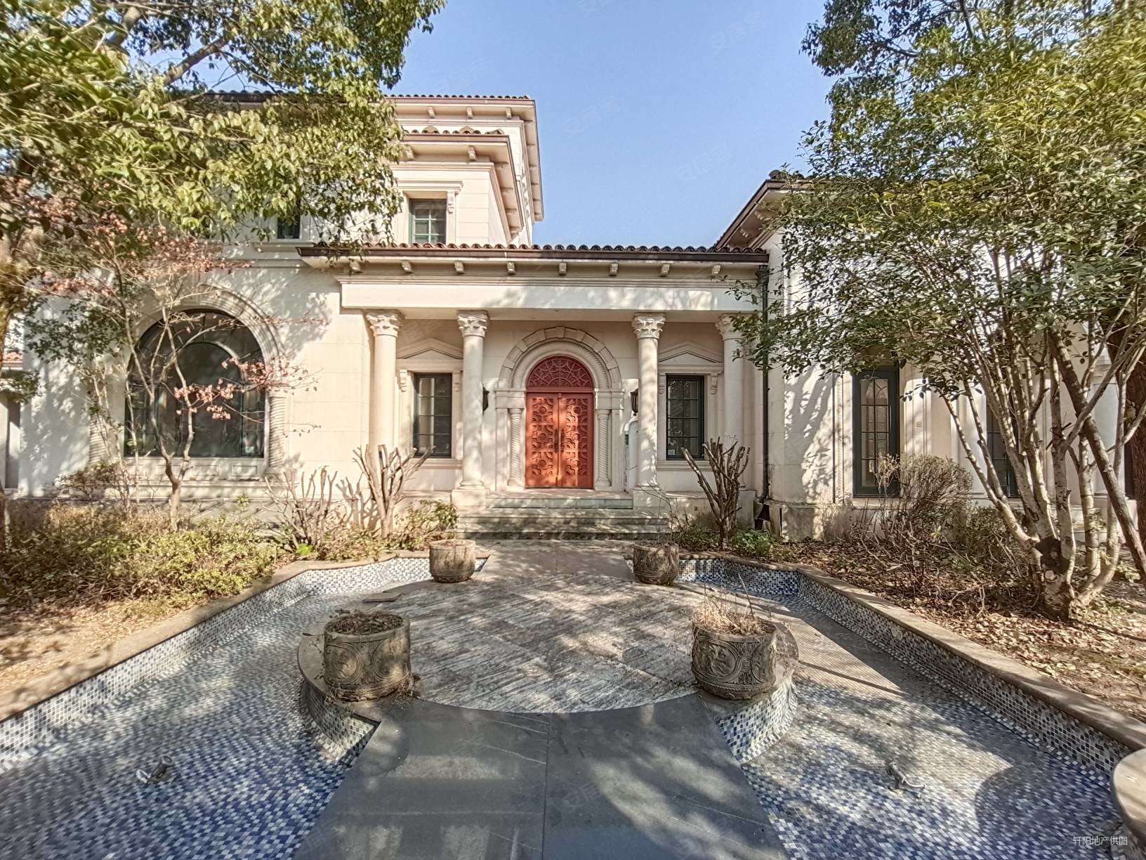 淀山湖壹号临湖独栋别墅花园2615平带超大室外泳池