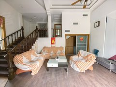 上海松江莘闵12号线地铁口豪装大双拼 可停三辆车 有衣帽间 带超大花园出租房源真实图片