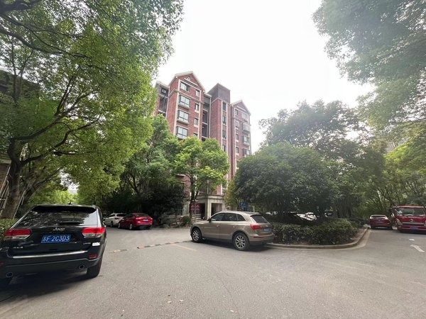 上海青浦赵巷合生御廷(别墅)出国急租!