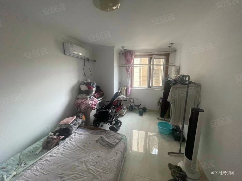 润景园 楼层好 有电梯 精装可拎包入住 房龄新 板楼