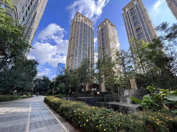 昆明盘龙江东花园俊发城紫薇苑俊发城片区,带大部分家具家电出租出租