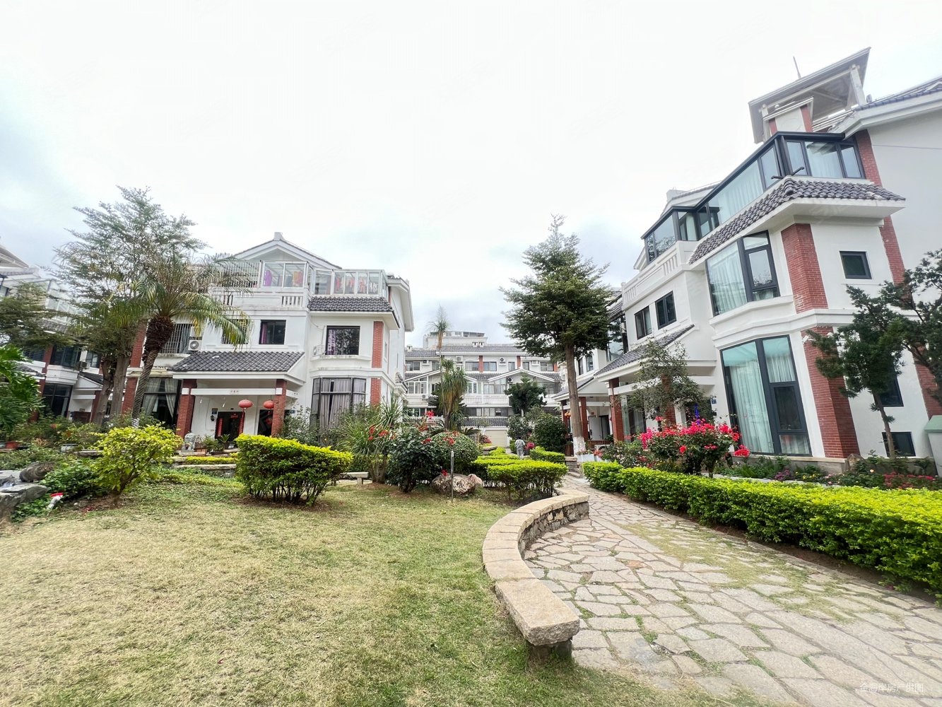 唐庄别墅5室2厅3卫256.75㎡南北1480万