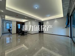 莆田城厢城厢万达广场中南珑禧台！精装大四房！押一付一！免物业！可商可住！拎包入住出租房源真实图片