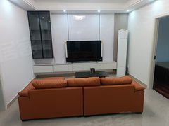 泰兴泰兴市区复兴路急租！国庆二村二区，精装修包物业免费停车！随时看房！出租房源真实图片