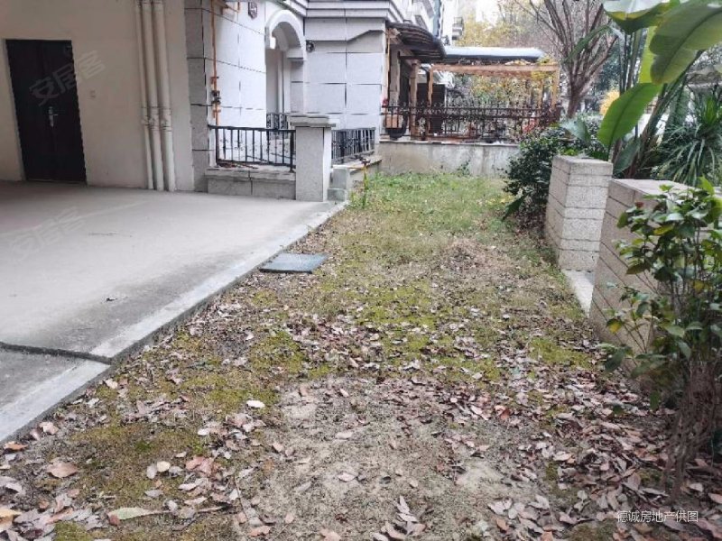 北辰朗诗南门绿郡别墅