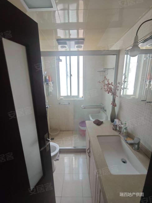 精装修,小区 诚意的一套房子,,和平花苑二手房,838万,3室2厅,2卫,112.