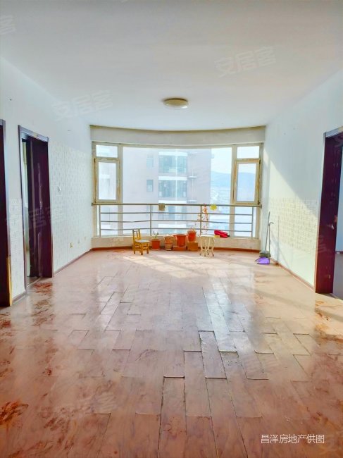 长风西街西中环四室两厅中间楼层,琳珑苑小区二手房,65万,4室2厅,2卫