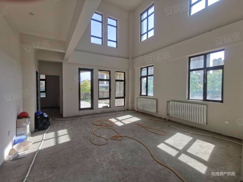 环境好,华远三千院(别墅)二手房,360万,4室3厅,4卫,247平米-兰州安居