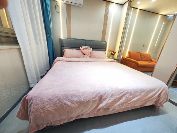 金华东阳东阳江北九龙公馆(别墅)东阳商城 九州汇 人民医院附近 电梯公寓 有带阳台房可选出租房源真实图片