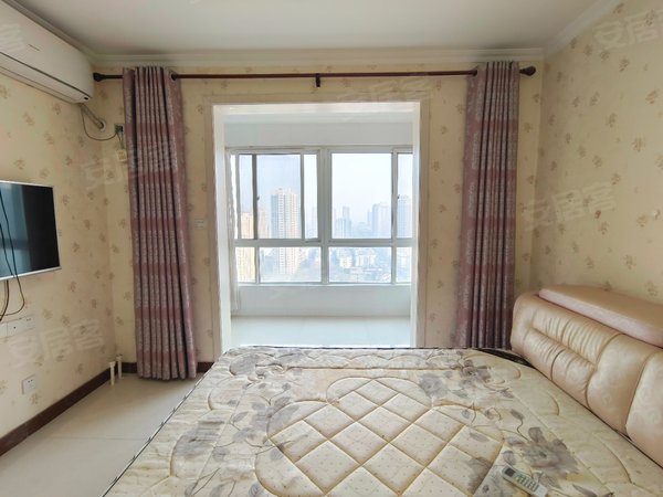 西安未央经济技术开发区文景雅苑龙首原地铁口 龙首商业街 主卧阳台