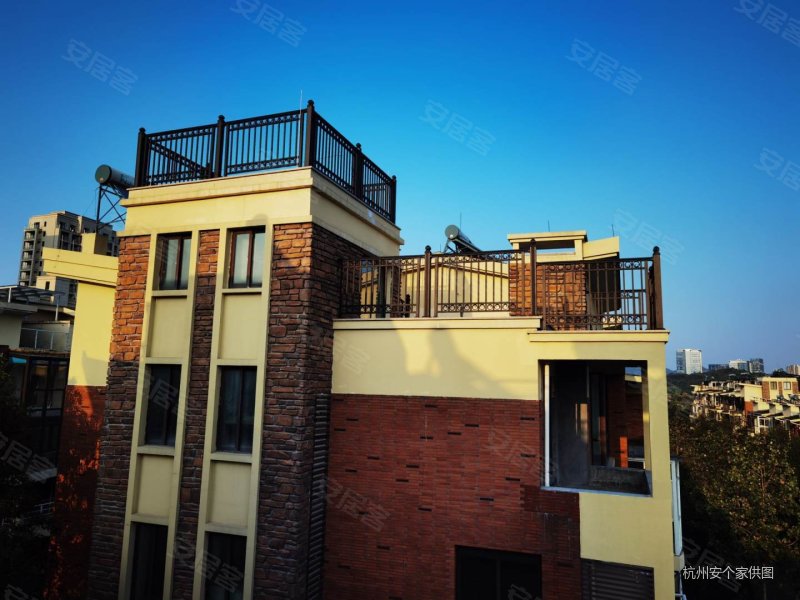 杭州房产网>杭州二手房>富阳二手房>银湖二手房>三江鸣翠蓝湾(公寓