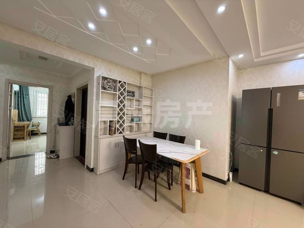 徐州沛县九龙城新城嘉苑C区新城佳苑六千套精装三室有暖气紧邻北实小保安学校铝厂出租房源真实图片