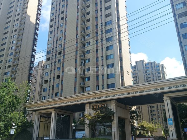 昆山玉山城西兰亭御园兰亭御园精装三房南北通透含固定车位看房方便