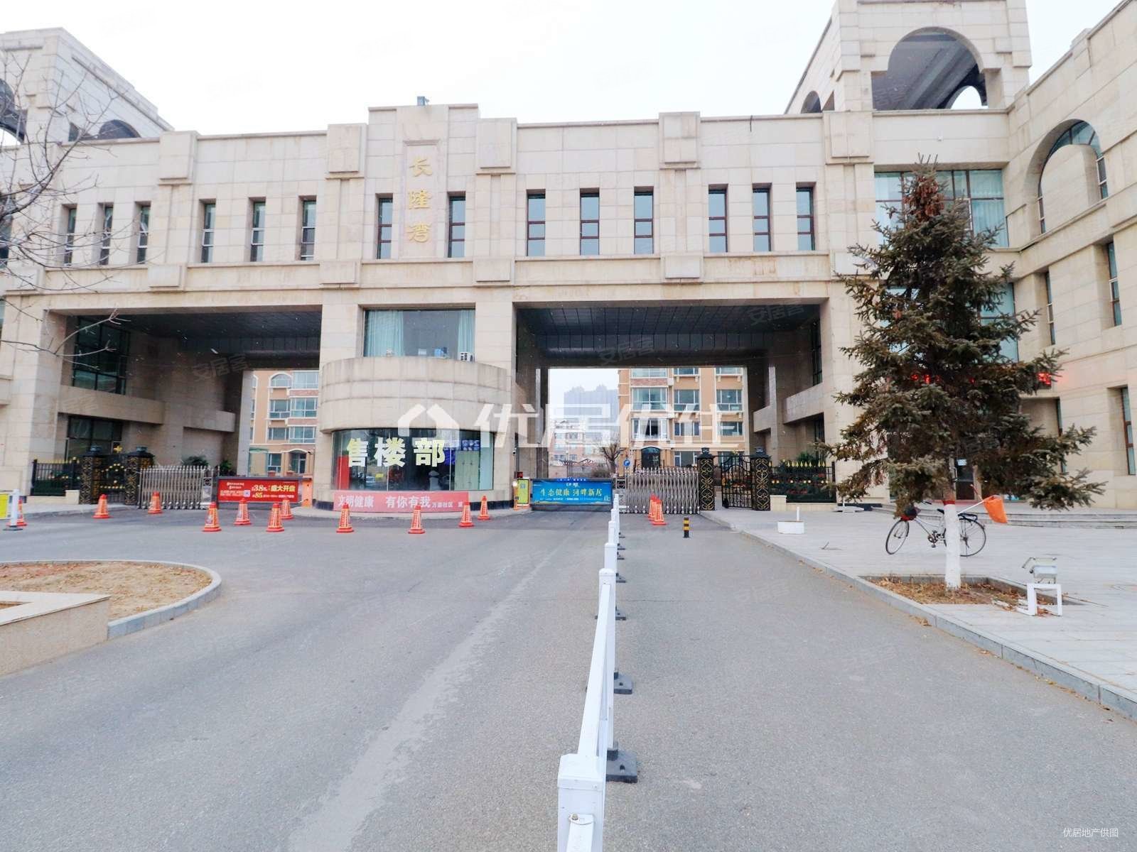 国标两居 步梯二楼 有房本 可贷款,万豪长隆湾(泽园金园)二手房,100万