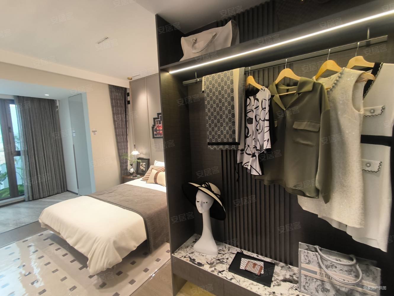 高新万科城3室2厅2卫133.96㎡南北103万