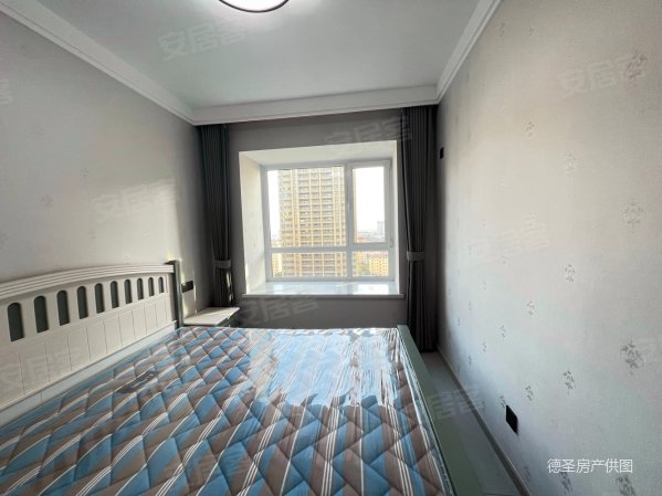 安德利鱼鸟河花园一梯两户三室两卫128平精装婚房86万