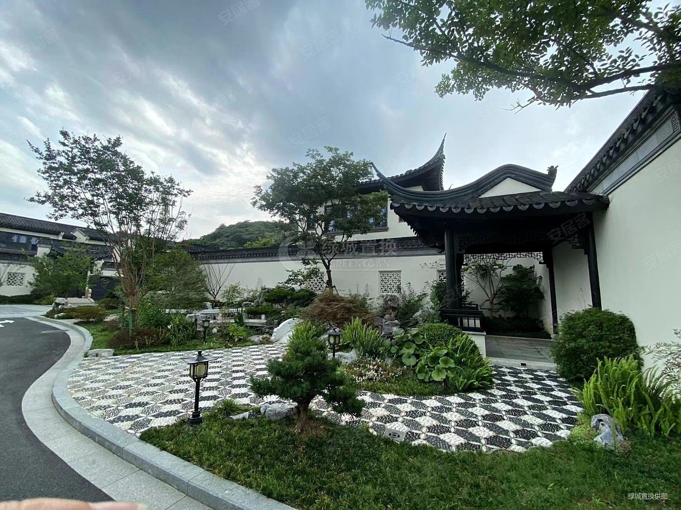 绿城桃源小镇兰颂苑中式合院南北通透有天有地有花园边套