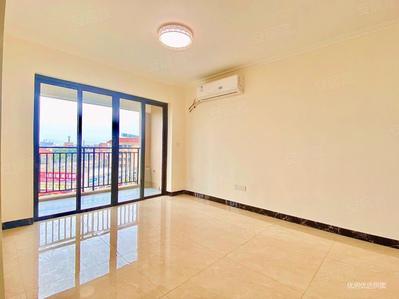 送花园可种花种菜5万包税过户诚意来电就卖润立丽苑精装