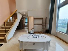 南昌红谷滩红角洲山姆超市旁2号线地铁口loft公寓看摩天轮赣江边出租房源真实图片