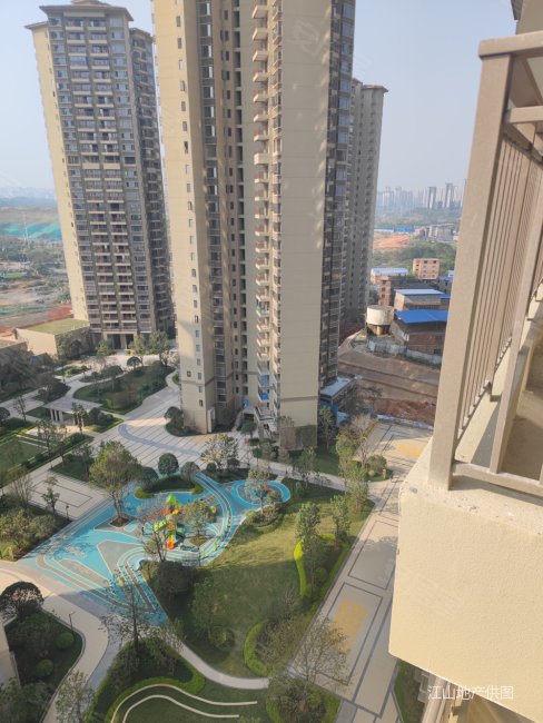 龙光玖誉湖庆湖组团