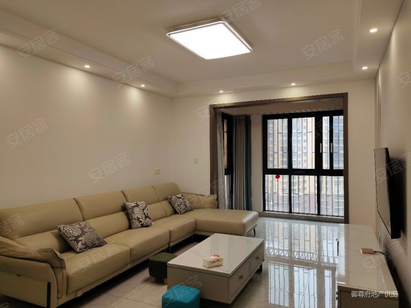 星星卡纳湾套三单卫房东精装修一口价关门卖