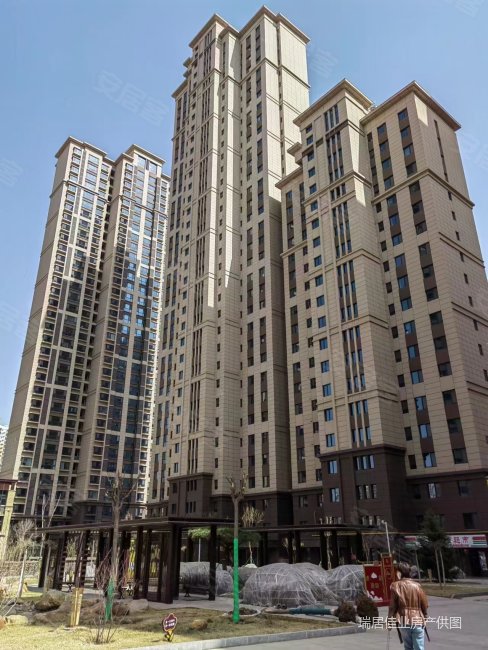 兰高金都城 129平 3室2厅2卫 毛坯电梯房 118万出售