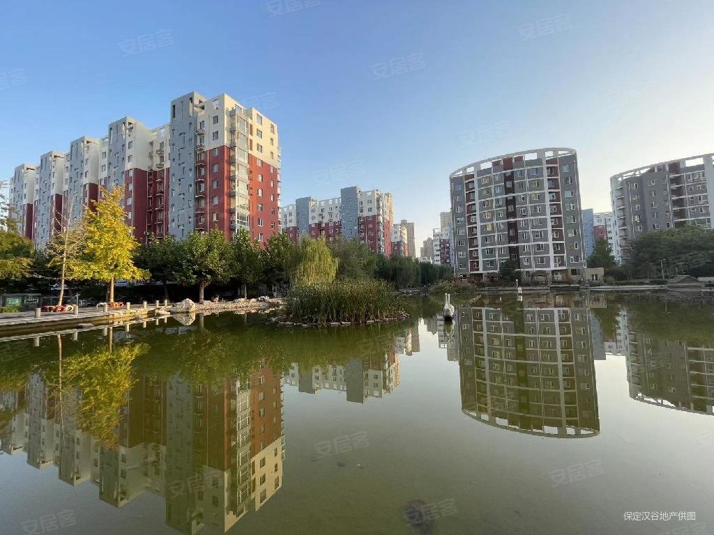 卓正丽景蓝湾b区