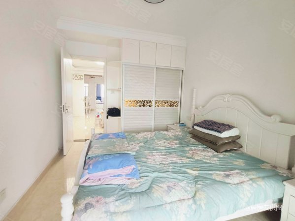 伯爵公馆,电梯全明三室,精装短住