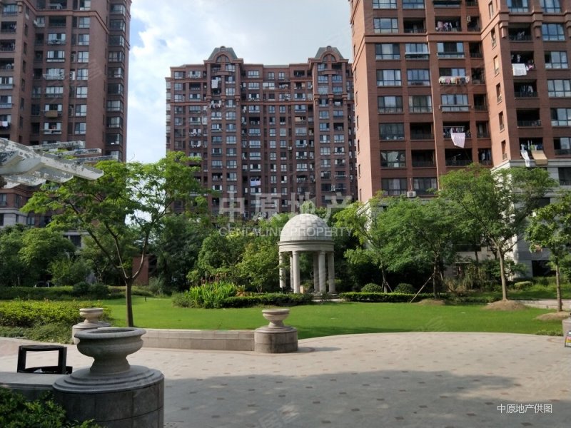 满五 ,户型正气,好楼层,安静舒适采光刺眼,中星海上名豪苑御菁园二手