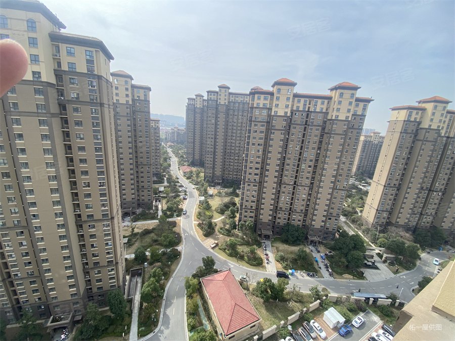 荣盛鹭岛荣府南苑南北通透高楼层视野无遮挡刚需小三居