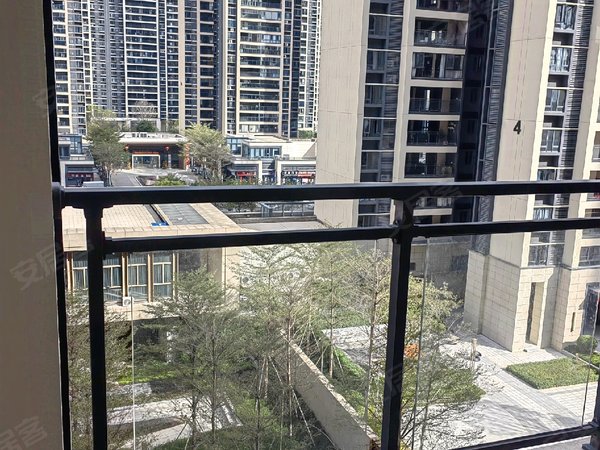 清远清城清城城区保利天汇天境保利天汇天境 3室2厅2卫出租房源真实