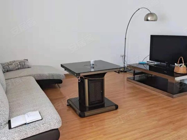 贵阳云岩大十字时代名仕楼小十字三民东路两室两厅精装修拎包入住出租