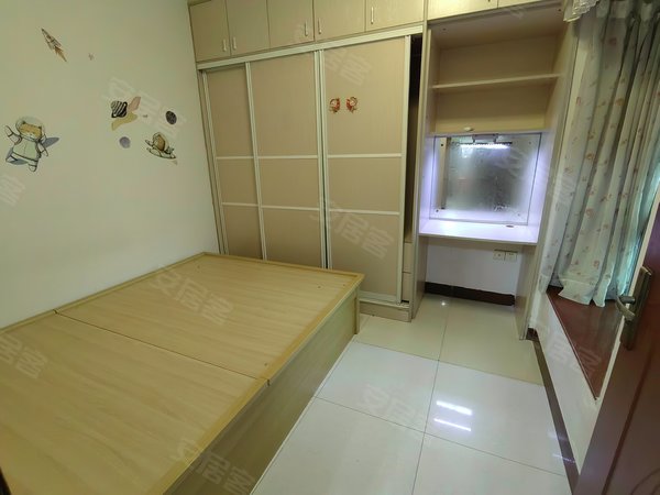 【多图】海逸花园,江南大道中租房,海逸花园 万国广场对面 近地铁 2房