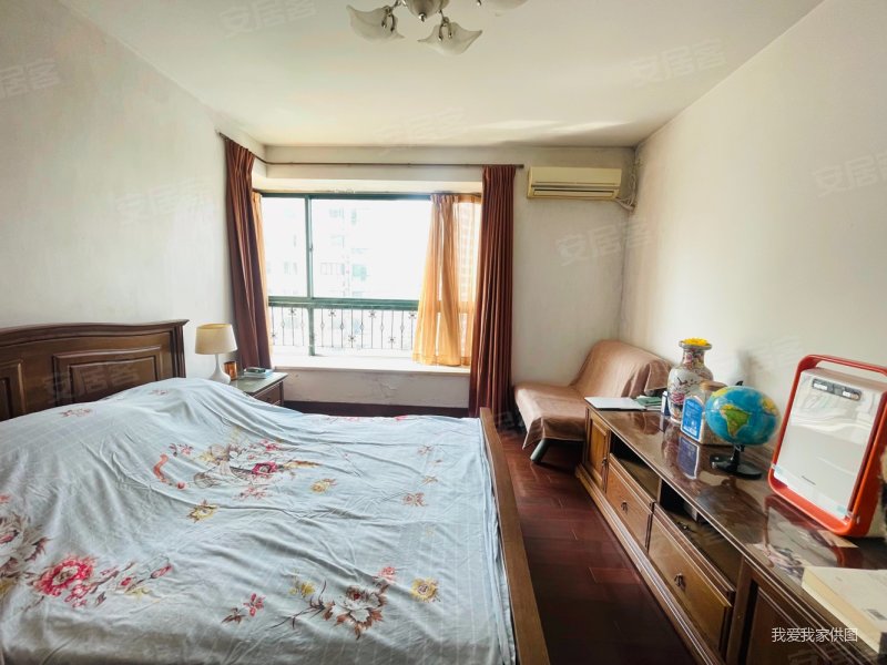 新出高区三房,全网shou发,老业主委托,外司没有诚意出售,,虹桥馨苑