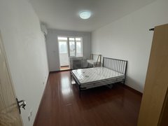北京东城朝阳门新装修!电梯楼 主卧阳台 朝阳门地铁旁 银河soho 东水井出租房源真实图片