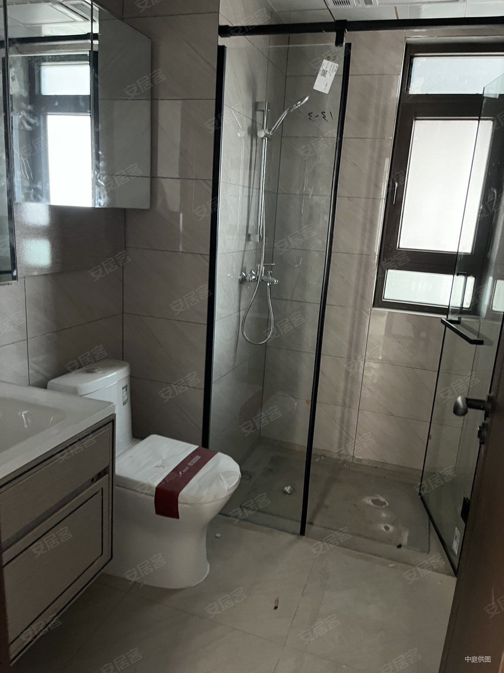 碧桂园珑悦天宸3室2厅2卫110㎡南北82万