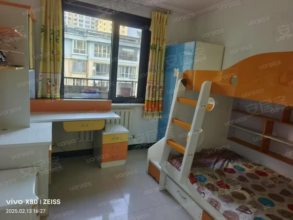 包头昆都仑团结大街沃土佳苑沃土佳苑 南北通透户型 随时可以看房 家里整洁干净出租房源真实图片