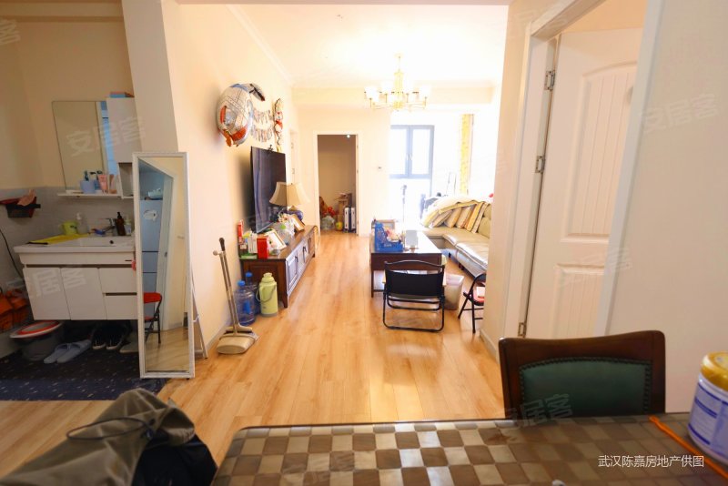 谭鑫培地铁口 东湖路    万豪世纪天街精装三房急售