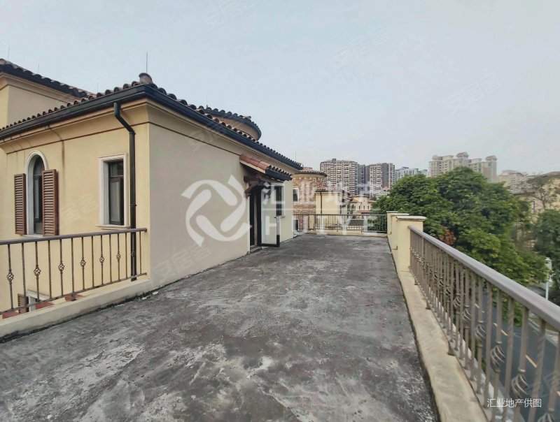 中信御园独栋大别墅位置极好带大花园 业主诚意出售