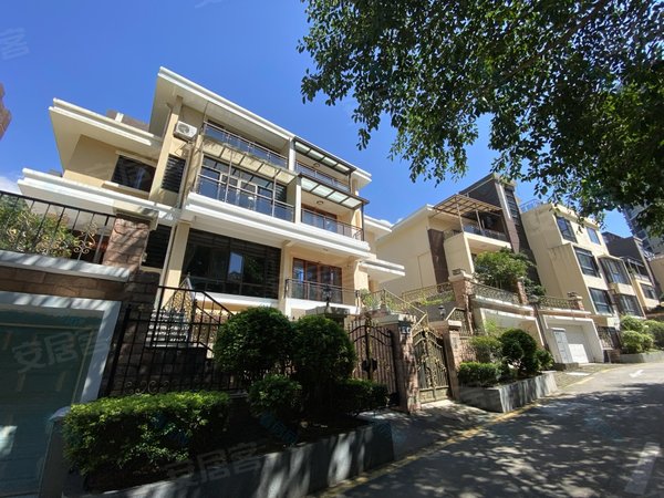 深圳龙岗平湖威凤山庄威凤山庄 3室2厅2卫 电梯房 113平出租房源真实